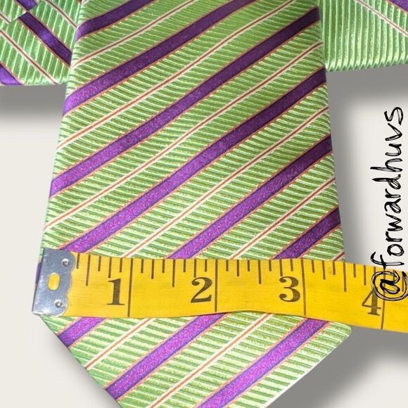 Holland & Sherry London 1836 Necktie – Timeless Luxury in 100% Silk - Picture 5 of 9